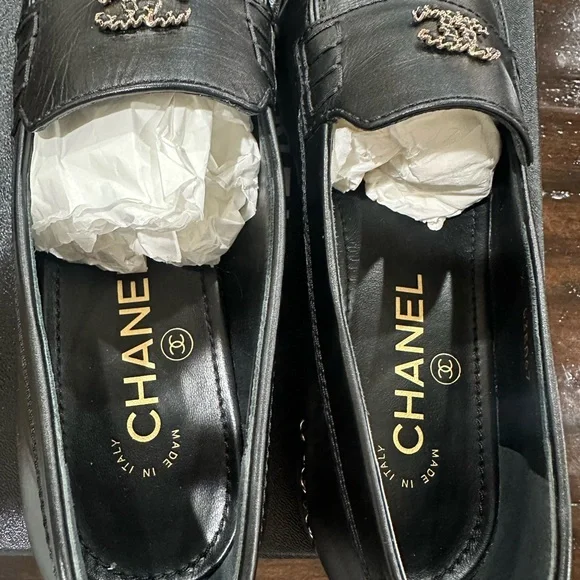 CHANEL Black Leather Slip-On Loafers - Picture 2 of 6